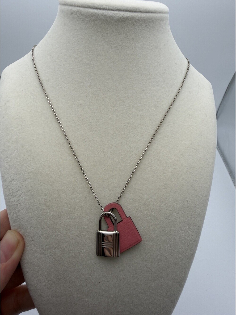 Authentic Hermès O'Kelly Pendant Necklace Silver Padlock Pink Leather Lock Charm